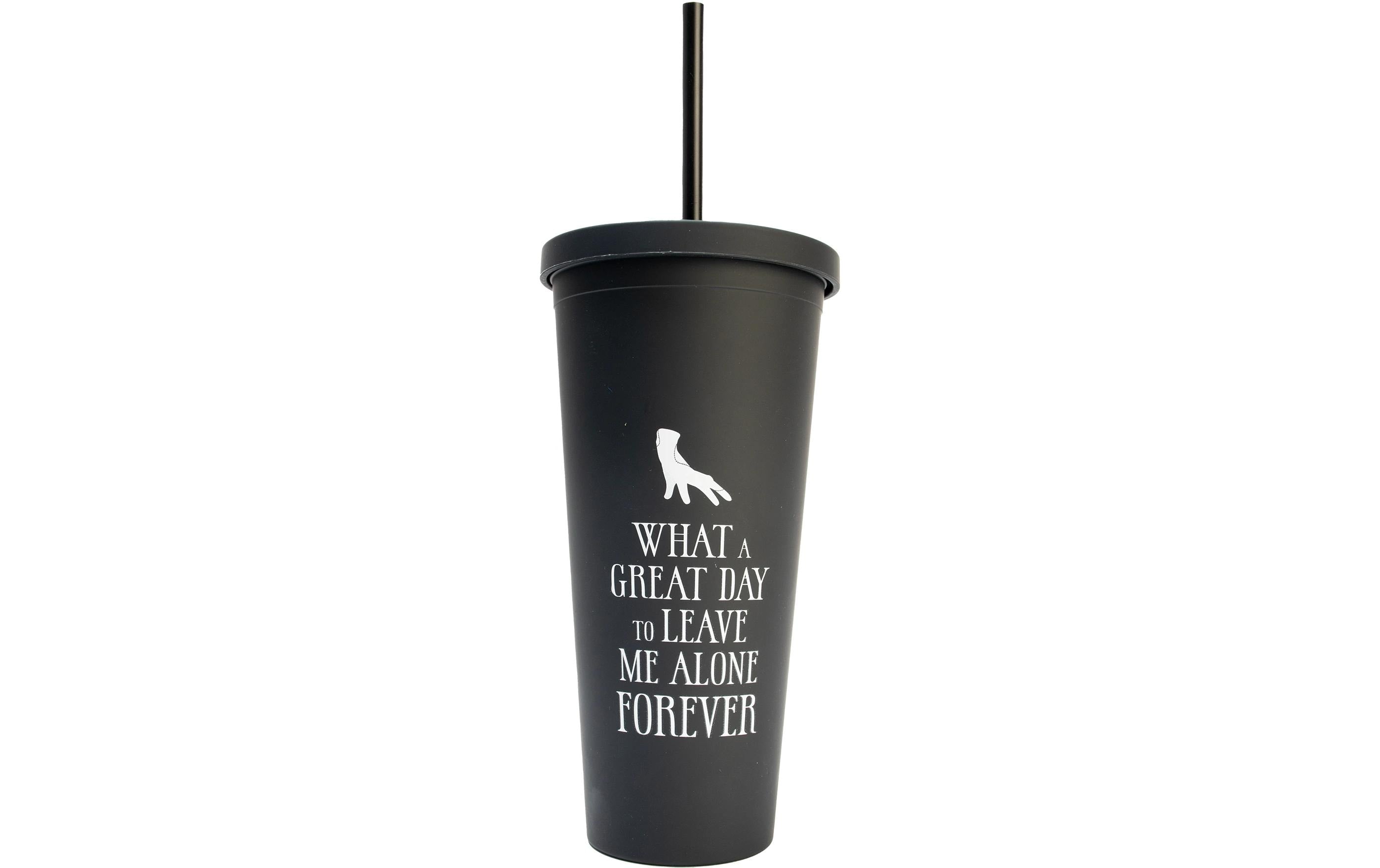 Wednesday - Becher mit Strohhalm
