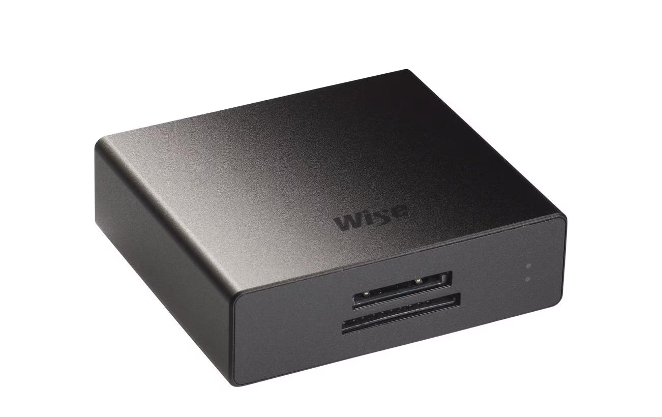Wise CFexpress Type A Card Reader