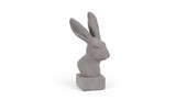 Chalet Poly Hase Earl Roy auf Sockel